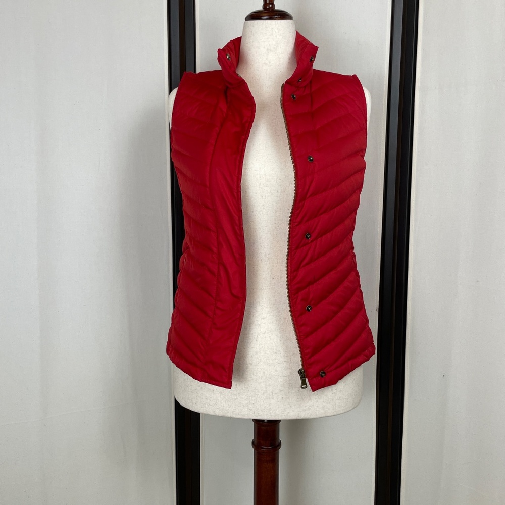 Talbots Red Down Chevron Puffer Vest Size XS Beautiful Packable